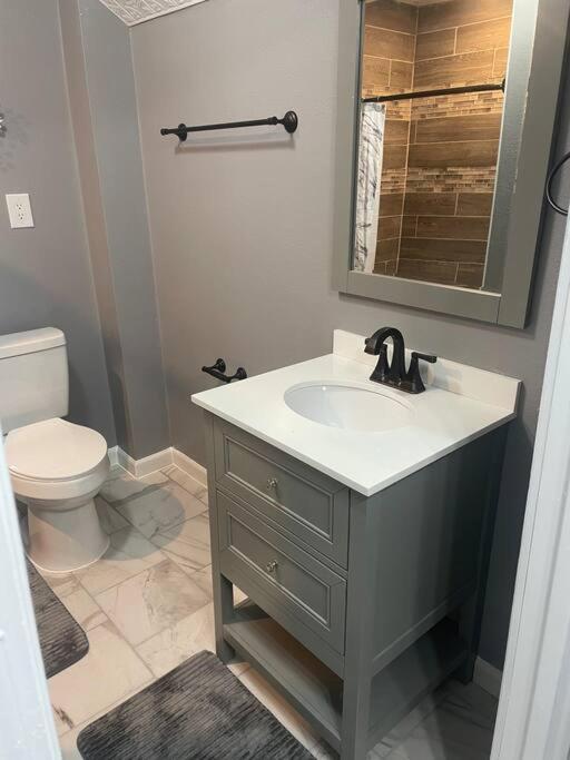 Chalet Comfortable 2 Bedroom In Historic
