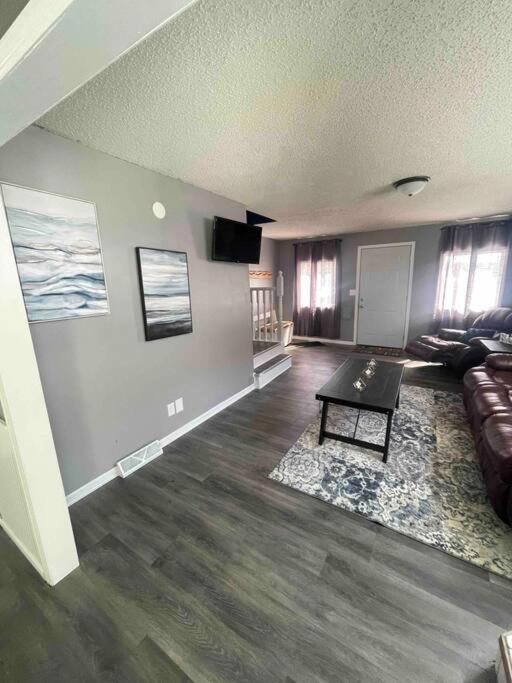 Comfortable 2 Bedroom In Historic Chalet Hibbing